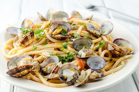 Spaghetti alle Vongole - włoski makaron z małżami