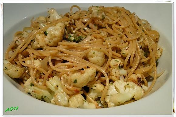 Spaghetti z kalafiorem i krewetkami