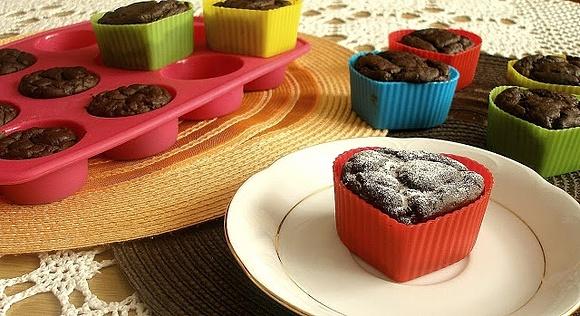 Czekoladowe muffinki z czerwonej fasoli