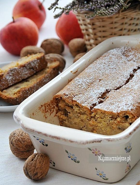 Ciasto dyniowe z orzechami i jabłkiem