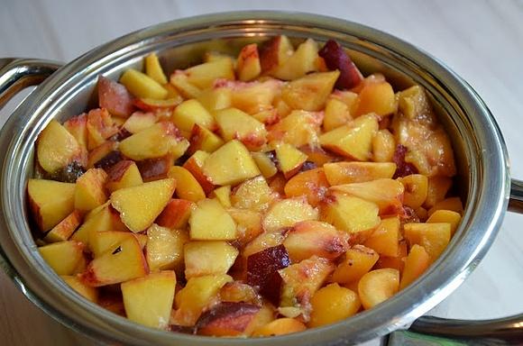 Dżem brzoskwiniowy z lawendą
