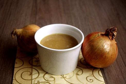Polish golden autumn and French onion cream soup