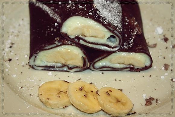 Czekoladowe naleśniki z bananami