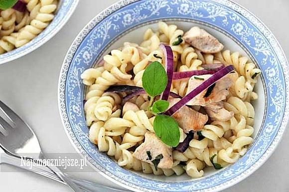 Makaron z kurczakiem i pietruszką