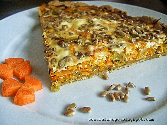 Fulloziarniste quiche z marchewką