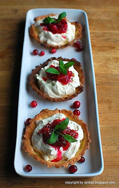 Ciasteczka z żurawinową konfiturą i serkiem mascarpone