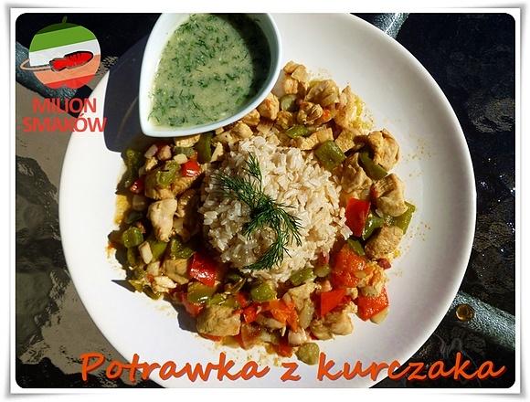 Potrawka z kurczaka z warzywami i boczkiem
