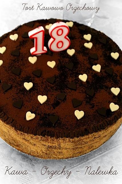 Tort orzechowo kawowy z pijanymi wiśniami