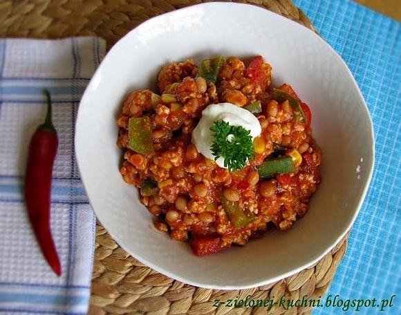 Chili con carne z indykiem i białą fasolką
