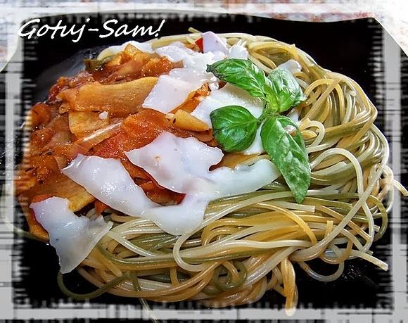 Spaghetti tricolore i dyniowa ratatuja