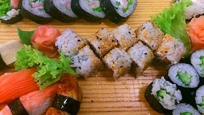Nigiri, maki, futomaki i uramaki - popularne rodzaje sushi
