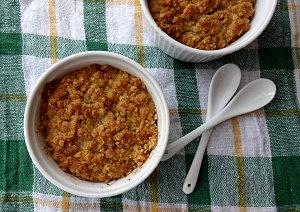 Crumble z gruszkami i selerem