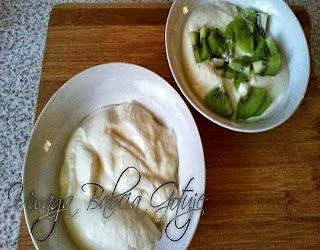 Domowy jogurt naturalny – przepis na przygotowanie