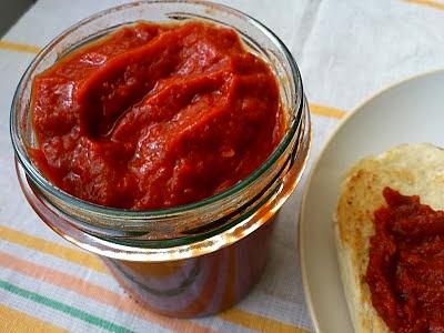 Ajvar z pieczonej papryki i bakłażana, domowy przepis