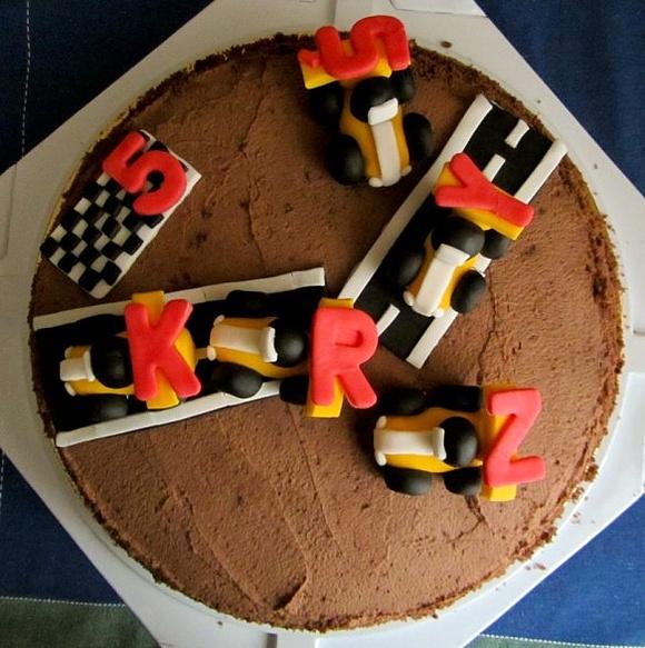 Tort wyścigówka dla dzieci