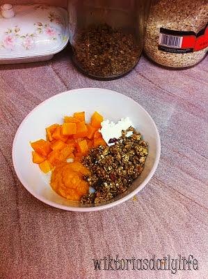 Owsianka z dynią i ricottą