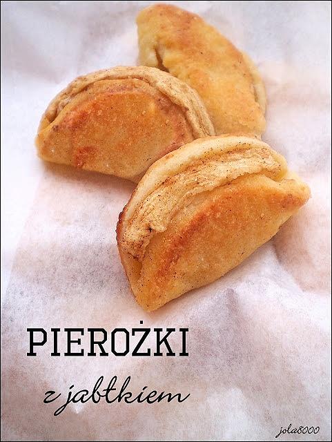 Ciastka pierożki z jabłkiem i serem