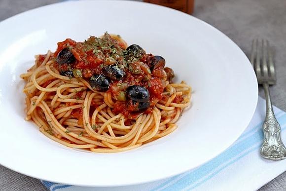 Spaghetti alla Puttanesca