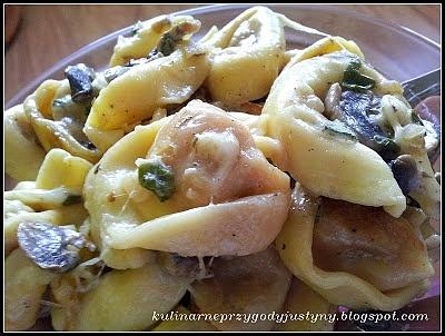 Zapiekany makaron z pieczarkami