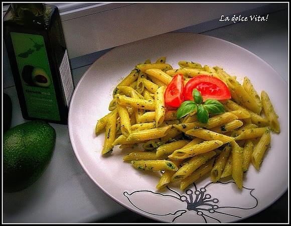 Pesto bazyliowe na bazie oleju z awokado