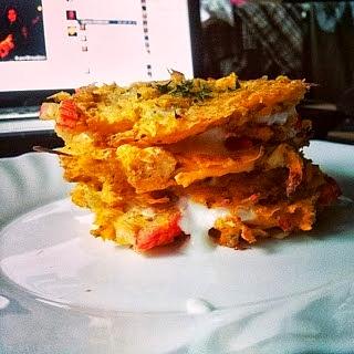 Pełnoziarniste dyniowe placuszki z surimi