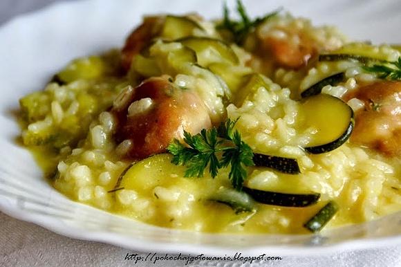 Risotto z cukinią i klopsikami