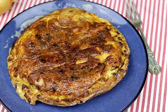 Hiszpańska tortilla - przepis na ziemniaczany omlet