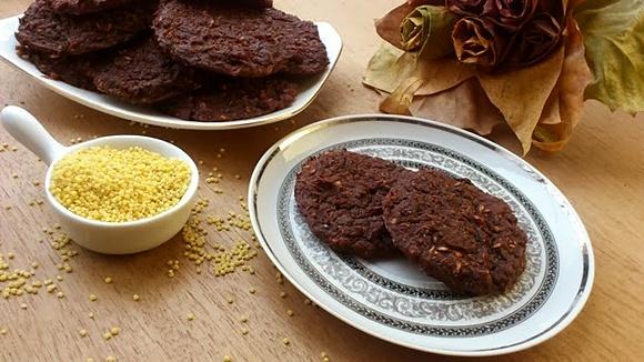 Ciasteczka jaglane z kokosową nutą wegańskie bezglutenowe niskokaloryczne