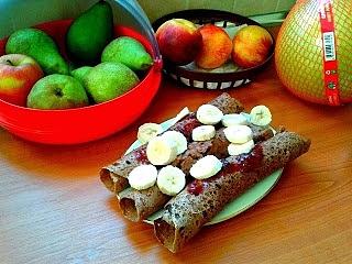 Carob buckwheat crepes with date chocolate and fig jam