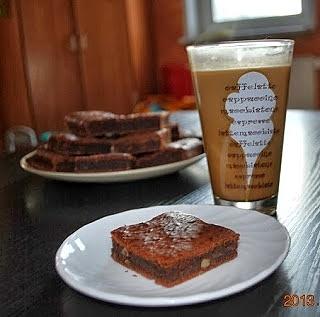 Brownie z orzechami laskowymi