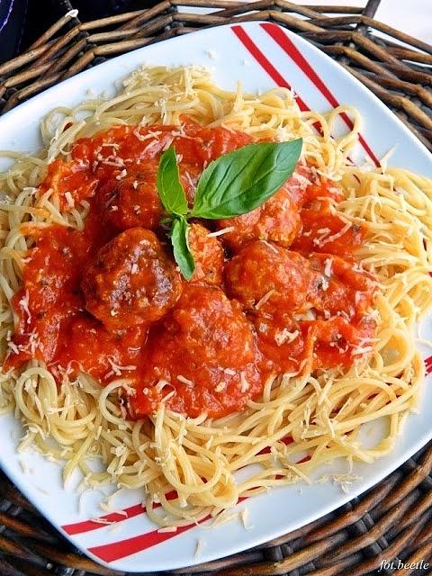 Spaghetti z pulpecikami