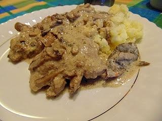 Karkówka w sosie pieczarkowym