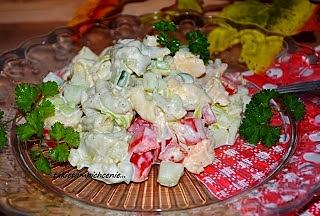 Sałatka z kolorowym tortellini