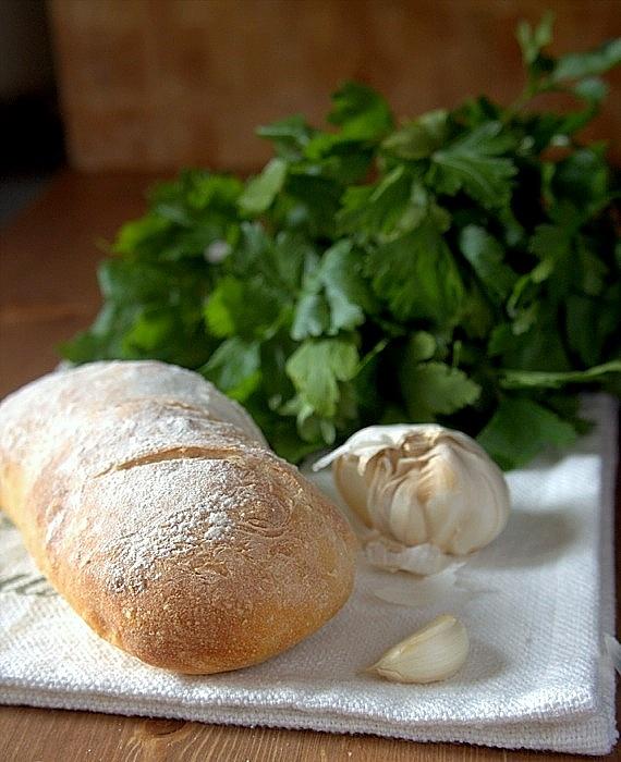 Jak wykorzystać czerstwe pieczywo? Przykład pangratatto