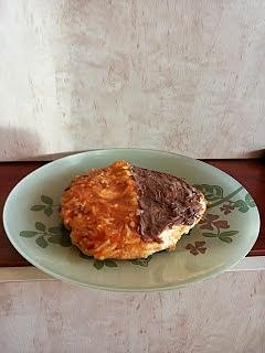 Puszysty omlet z mlekiem i przyprawami