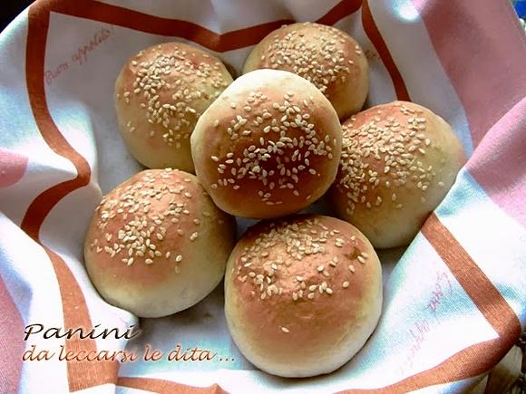 Panini al sesamo per hamburger