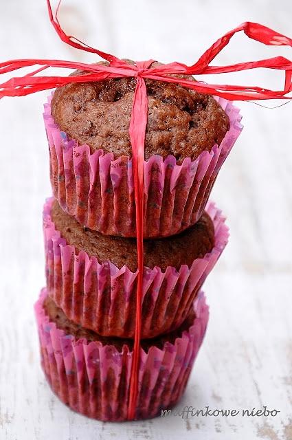Muffinki z krówkami – puszyste i kakaowe z nadzieniem