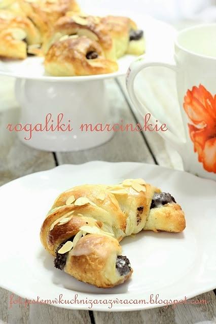 Rogale marcińskie z makiem