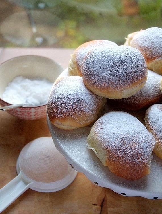 Maślane bułeczki z borówką i dulce de leche