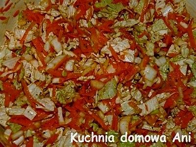 Surówka z kapusty pekińskiej i marchewki