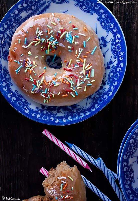 Pieczone donutsy marchewkowe