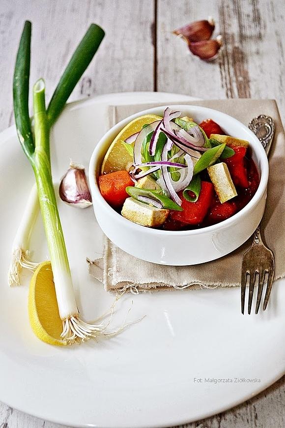 Tofu z dynią w pomidorach – smak nieba!