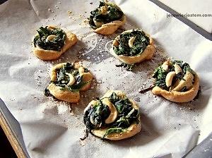 Obalamy mit przedszkolnego szpinaku z jajkami, pieczemy dla zdrowia i smaku