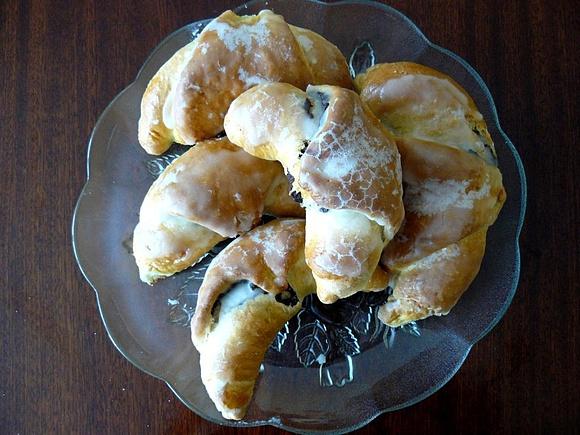 Rogale z nadzieniem orzechowo-czekoladowym