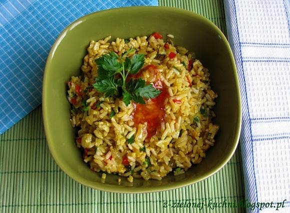 Czosnkowy ryż z kurkumą i chili