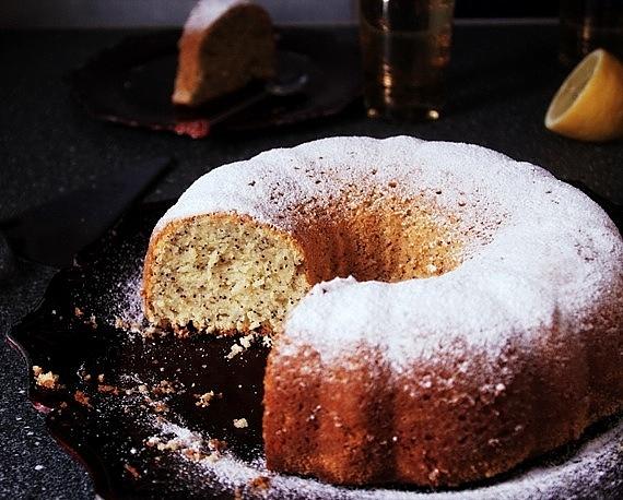 Ucierana babka cytrynowa z makiem