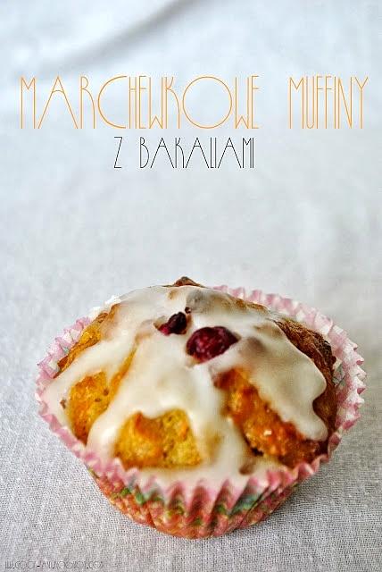 Marchewkowe muffiny z bakaliami na niedzielny podwieczorek