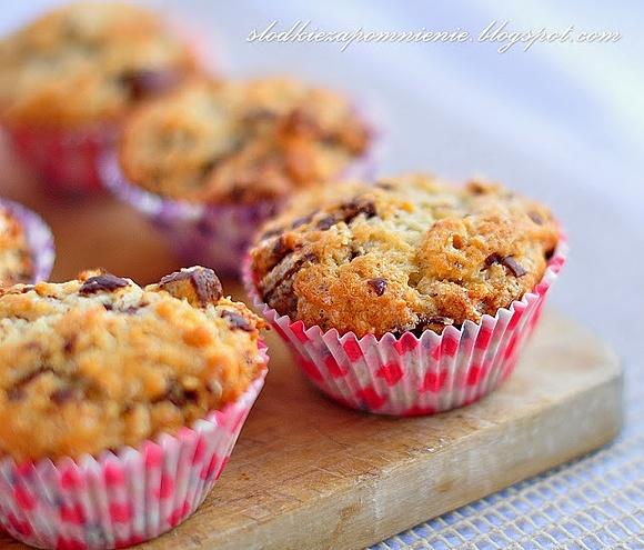Muffinki z wafelkami i czekoladą