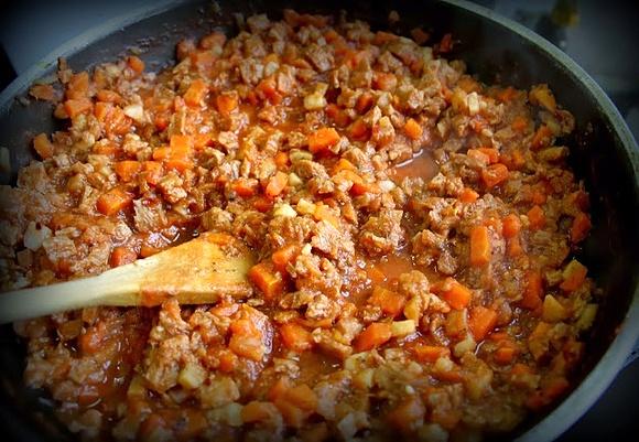 Bezmięsny sos ragù