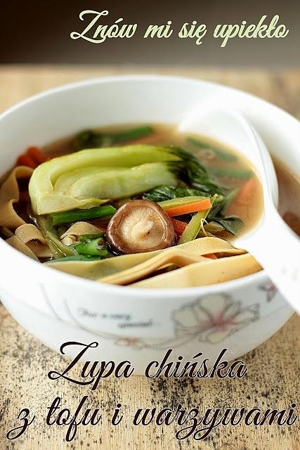 Zupa chińska z warzywami i tofu